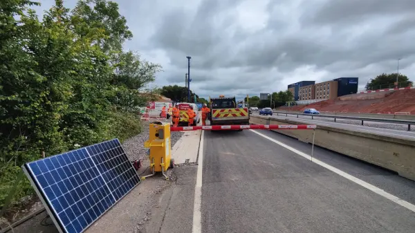 INSTABOOM&trade; integrated with roadside solar