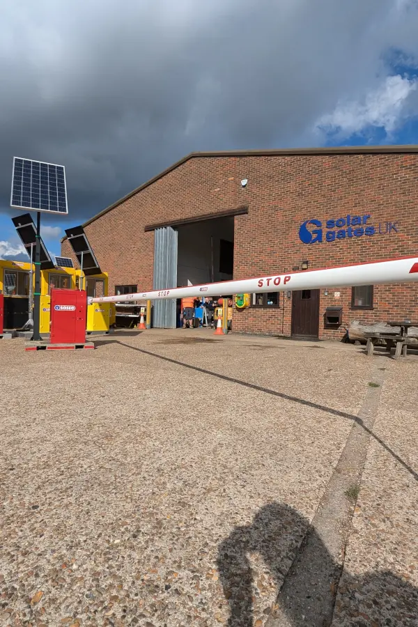 SOSEC 200+ solar powered barrier