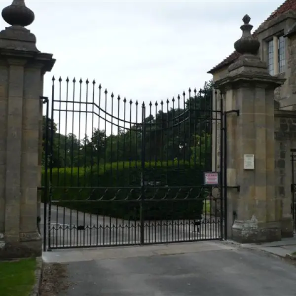 fixed install gate installation